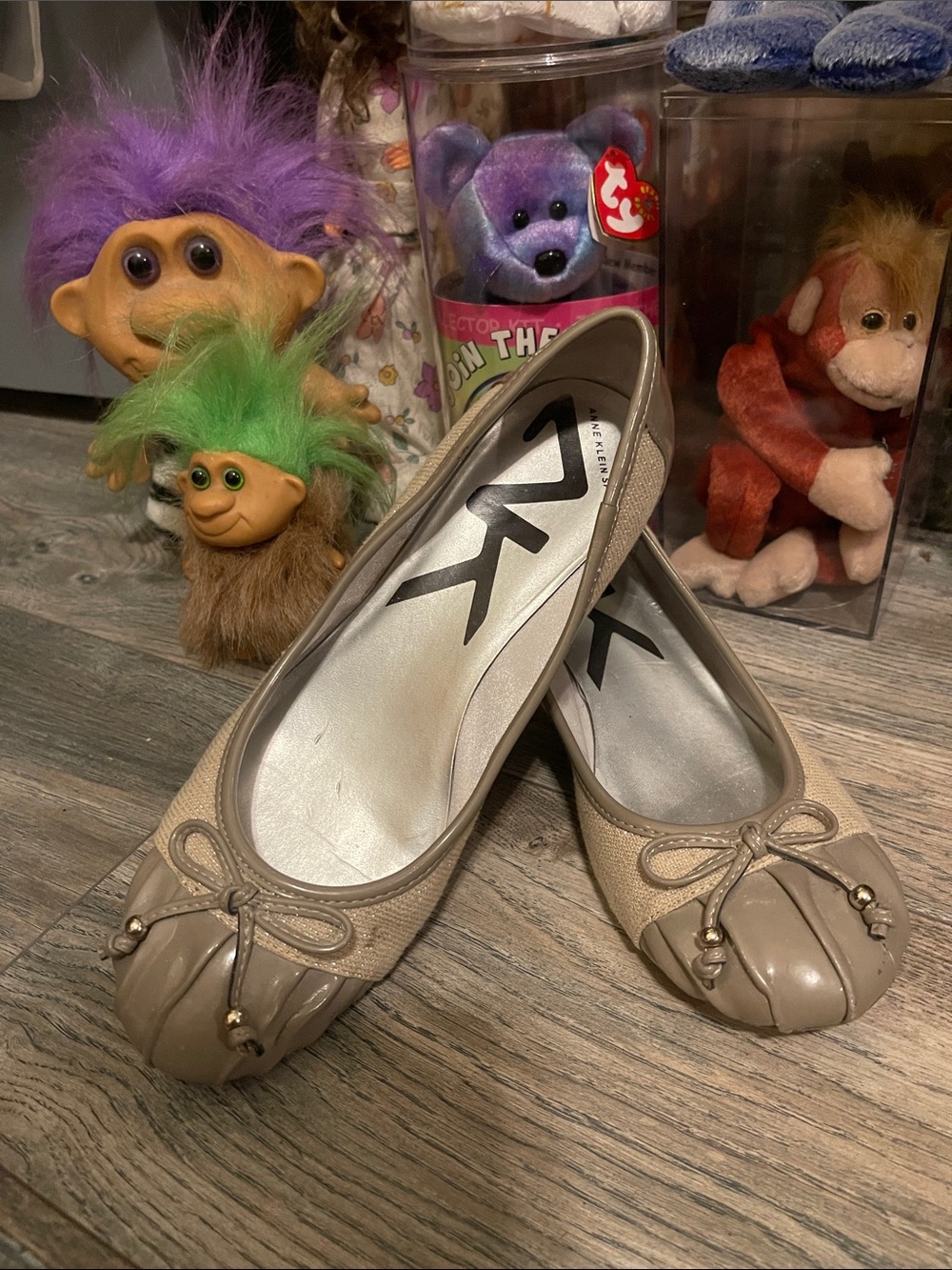 Anne Klein Women's Taupe Bow Ballet Flats